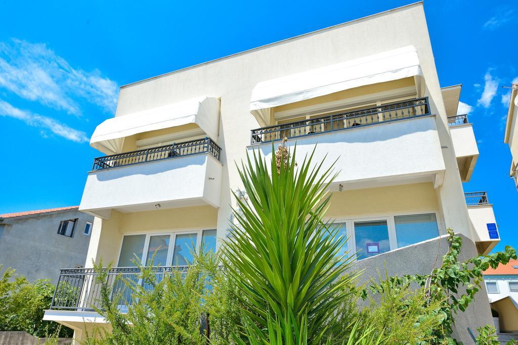 Apartments 33 Zadar Bagian luar foto